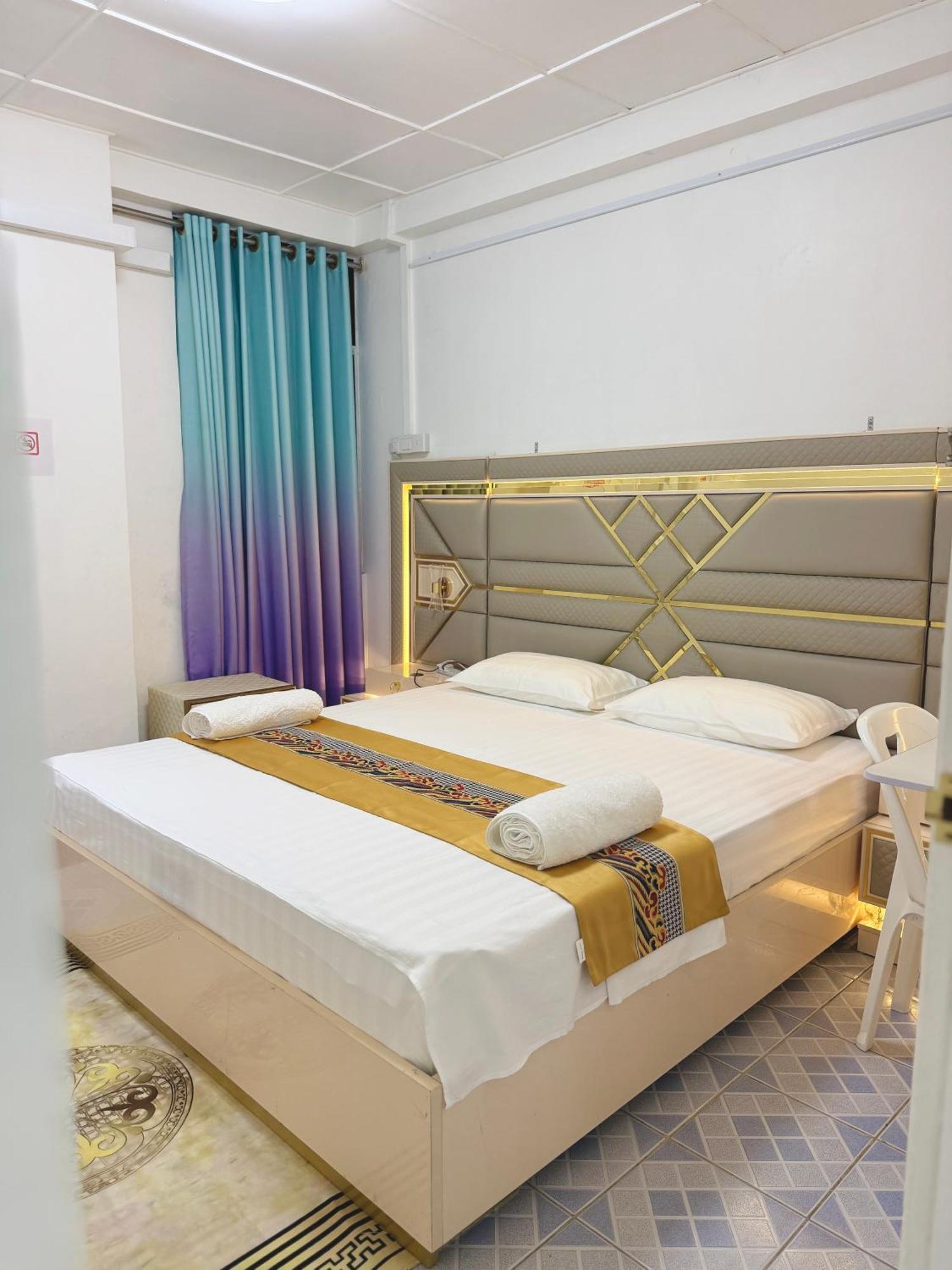 Ontrack Travel Transit Hotel Μαλέ Εξωτερικό φωτογραφία